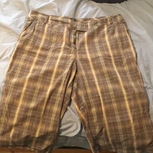 Plaid capri pants